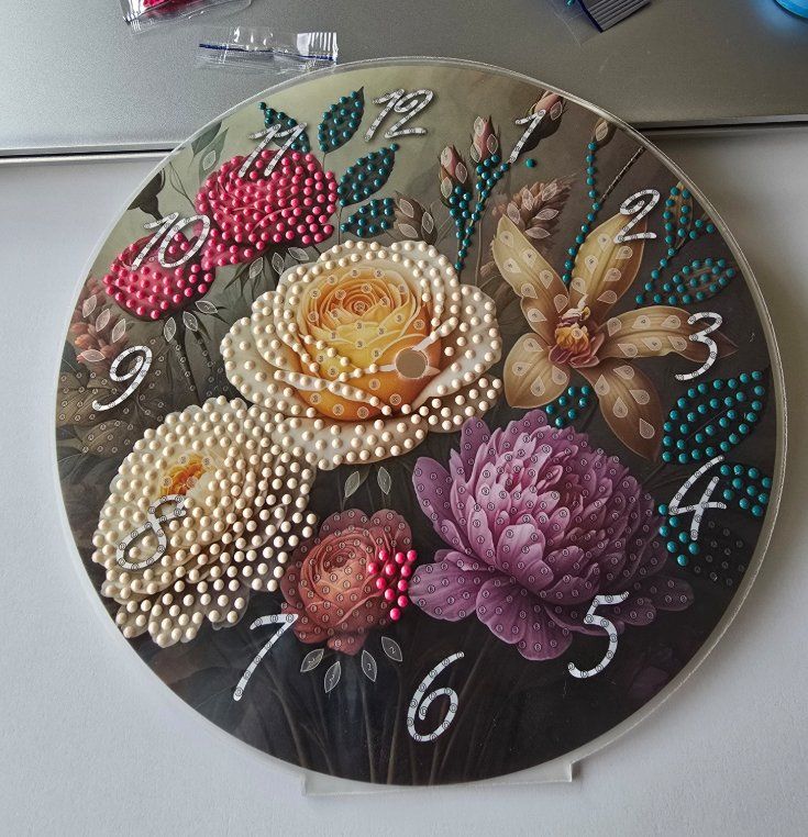 Bastelsets: Diamond Painting Blumen Uhr – Neu und originalverpackt aus Obergösgen von Diydiamant 1