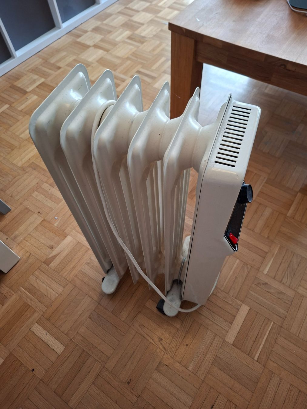 Radiatori: Elektroofen Thermostatfunktion gebraucht – Usato da Wabern venduto da patrickvollmer84 2