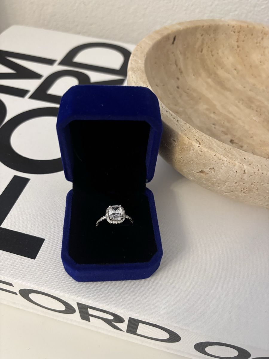 Anelli: Emerald Engagement Ring with Diamonds – Nuovo (secondo la descrizione) da Horgen venduto da lme_8kj7
