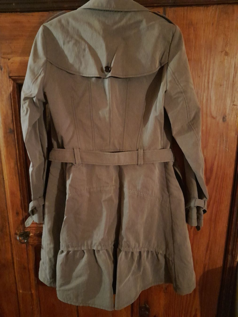 Hugo Boss Mäntel: wunderschöner Trenchcoat Hugo BOSS – Neu (gemäss Beschreibung) aus Männedorf von tigel19 1