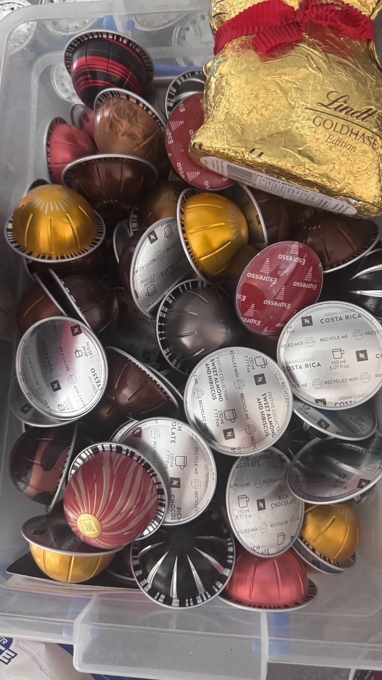 Kaffeemaschinen & Espressomaschinen: Nespresso café – Gebraucht aus Pont-de-la-Morge von fai_jpl2