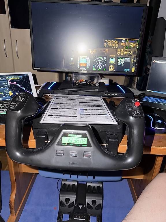 Yoke flight sim (D'occasion) à Colombier NE pour CHF 80 – retrait ...