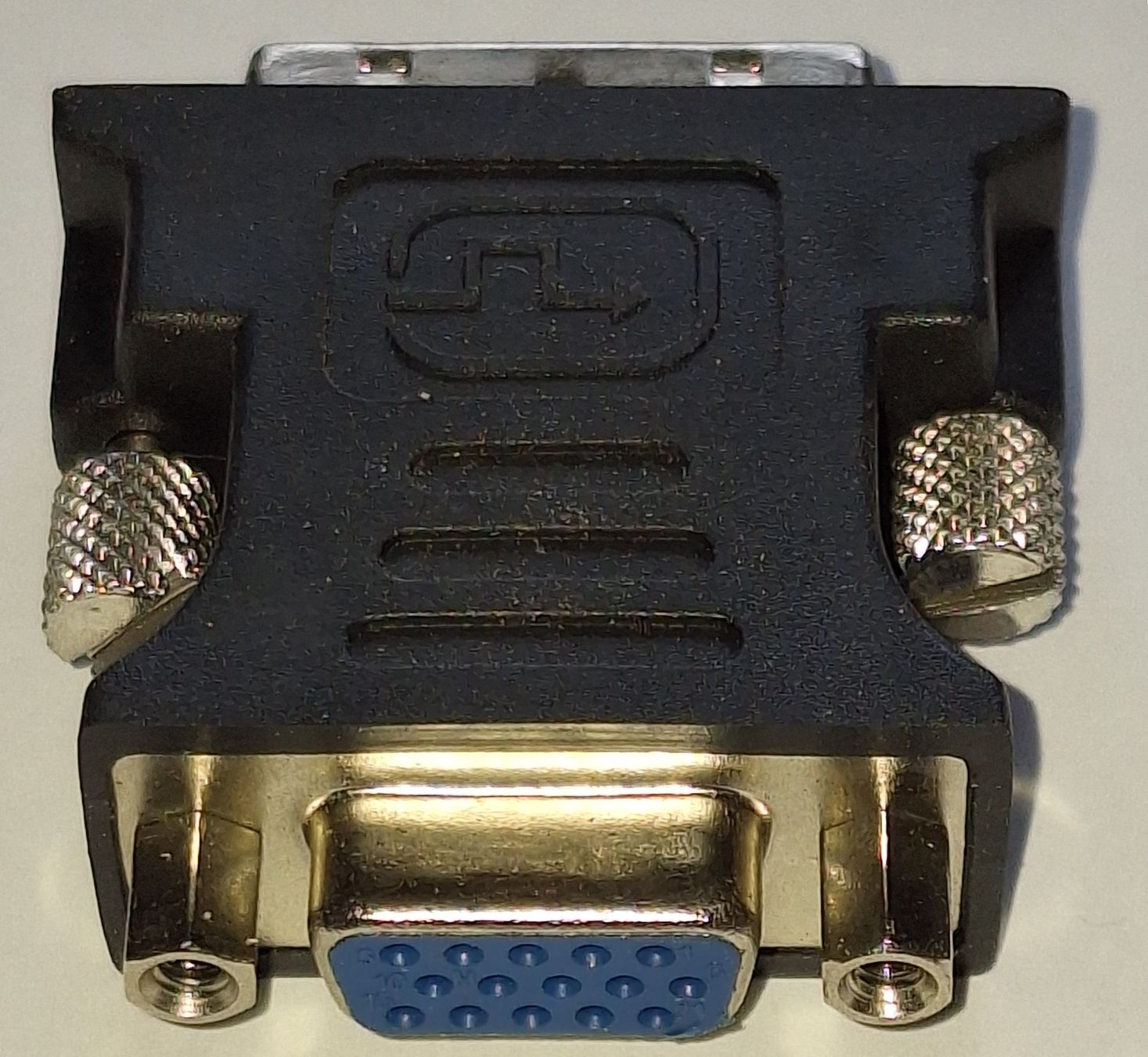 Laufwerke & Adapter: DVI (M) - VGA (W) Adapter – Gebraucht aus Sevelen von rwi_k7mr 2