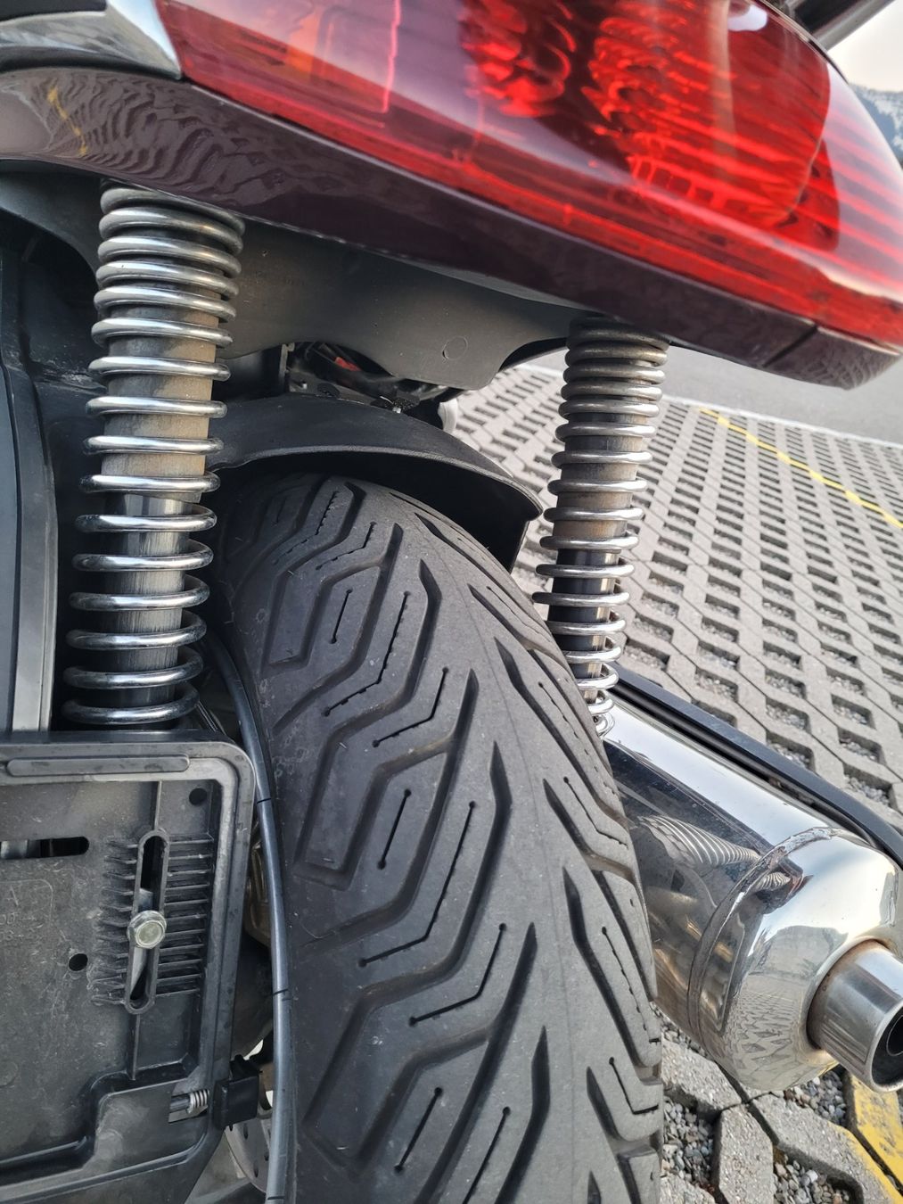 Piaggio Scooter: Piaggio Beverly 500 mit MFK – Usato da Kaltbrunn venduto da Dr4321 4