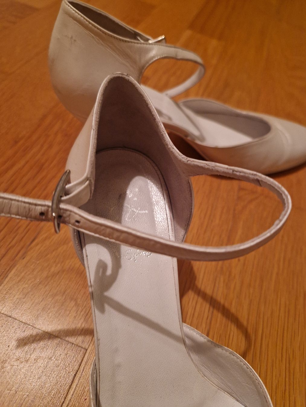 Scarpe da donna: Hochzeitsschuhe – Usato da Liebefeld venduto da wen_5rdt