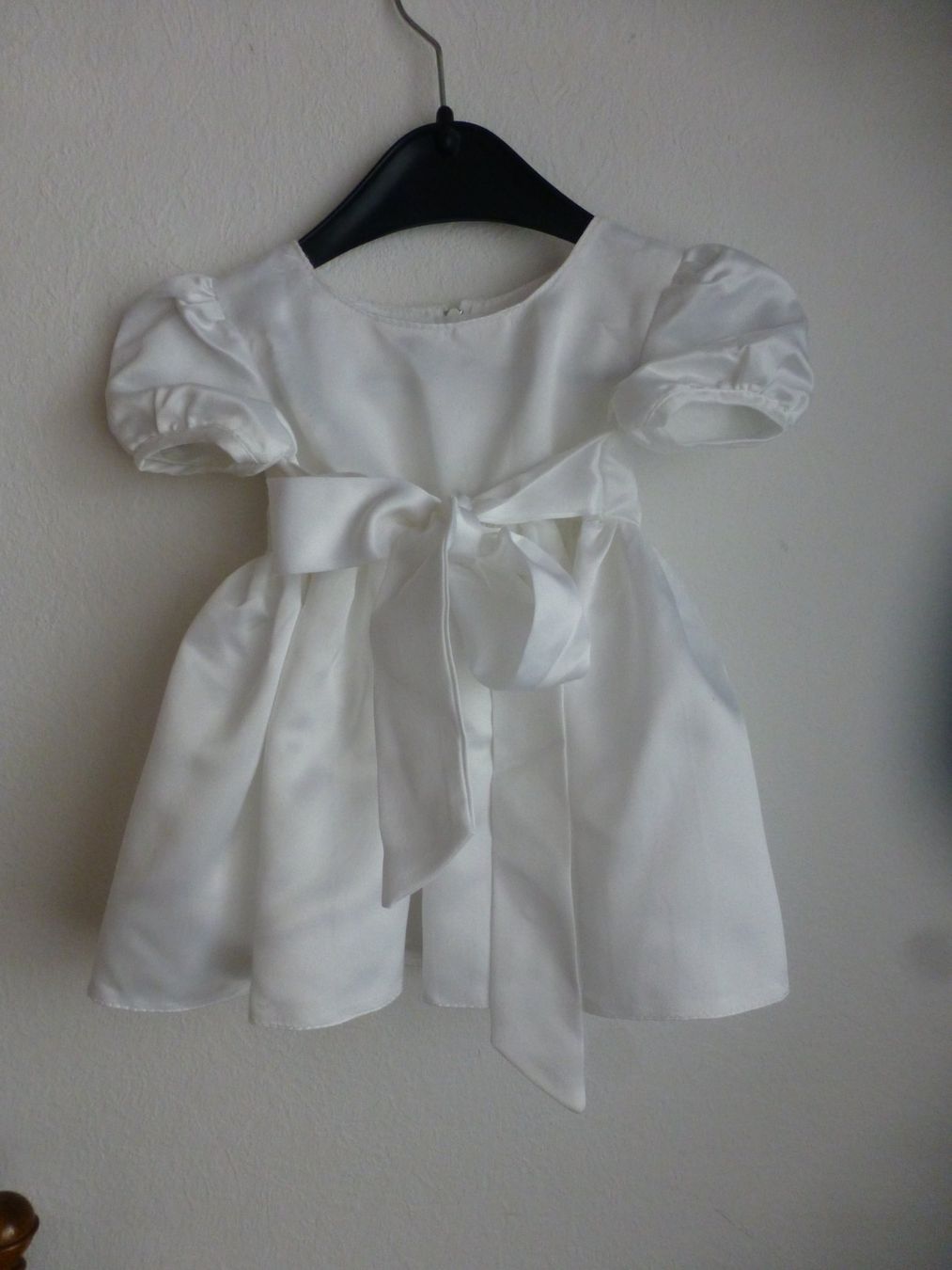 Vestiti & Gonne: Baby Taufkleid (kurzarm) – Usato da Hergiswil NW venduto da annettelia 2