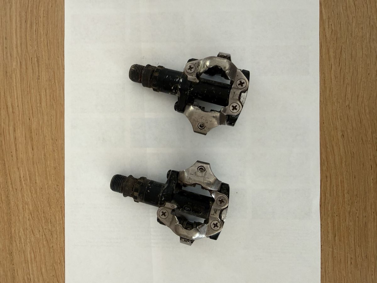 Shimano Velos: Shimano SPD Bicycle Pedals Black Silver – Gebraucht aus Auenstein von mar_cw5z 1