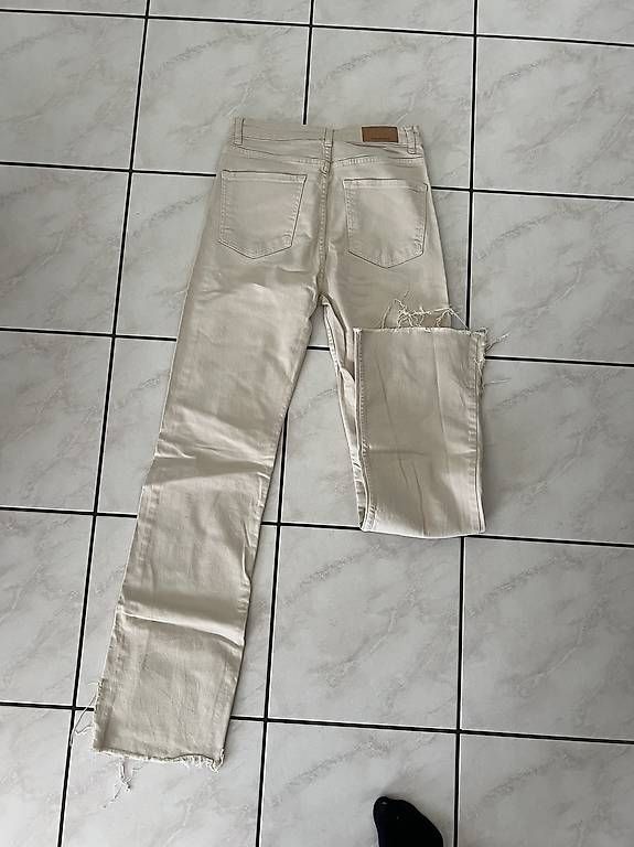 Jeans: Jeans Stradivarius 38 – Usato da Viganello venduto da bia_x25w 2