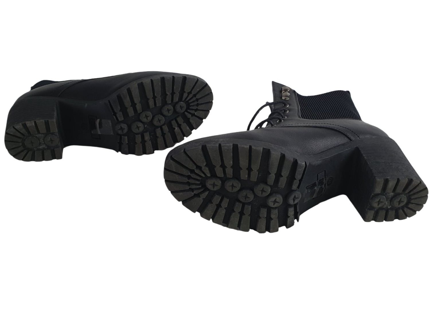 Scarpe da donna: Stiefeletten Schwarz | Grösse 40 – Usato da Wangen b. Olten venduto da Restwert_Wangen 4
