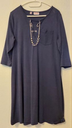Bequemes Kleid, Gr. 44 / 46 / L / XL dunkelblau, inkl. Kette