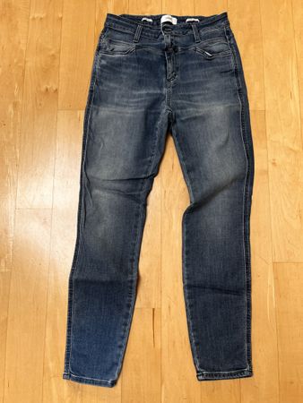CLOSED Skinny pusher Gr. 27 Top Zustand