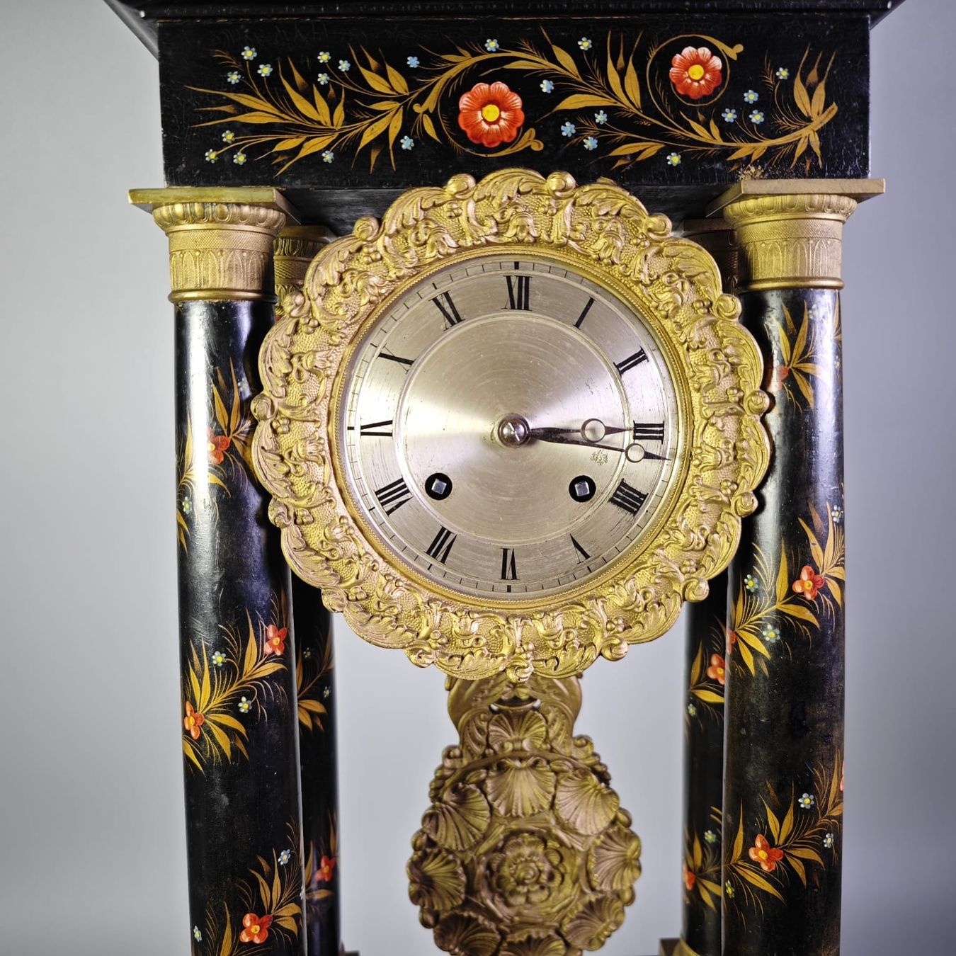 Carillon: Pendeluhr Portaluhr mit Spieluhr /franz. – Usato da Schönenwerd venduto da Swissmusicbox 2