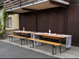 Festbankgarnitur aus Holz