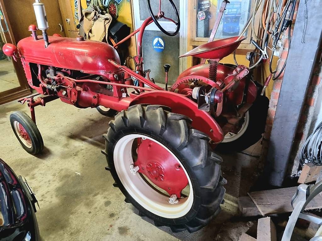 Trattori: Tracteur Farmall Cub – Usato da Lucens venduto da Cornelia1488