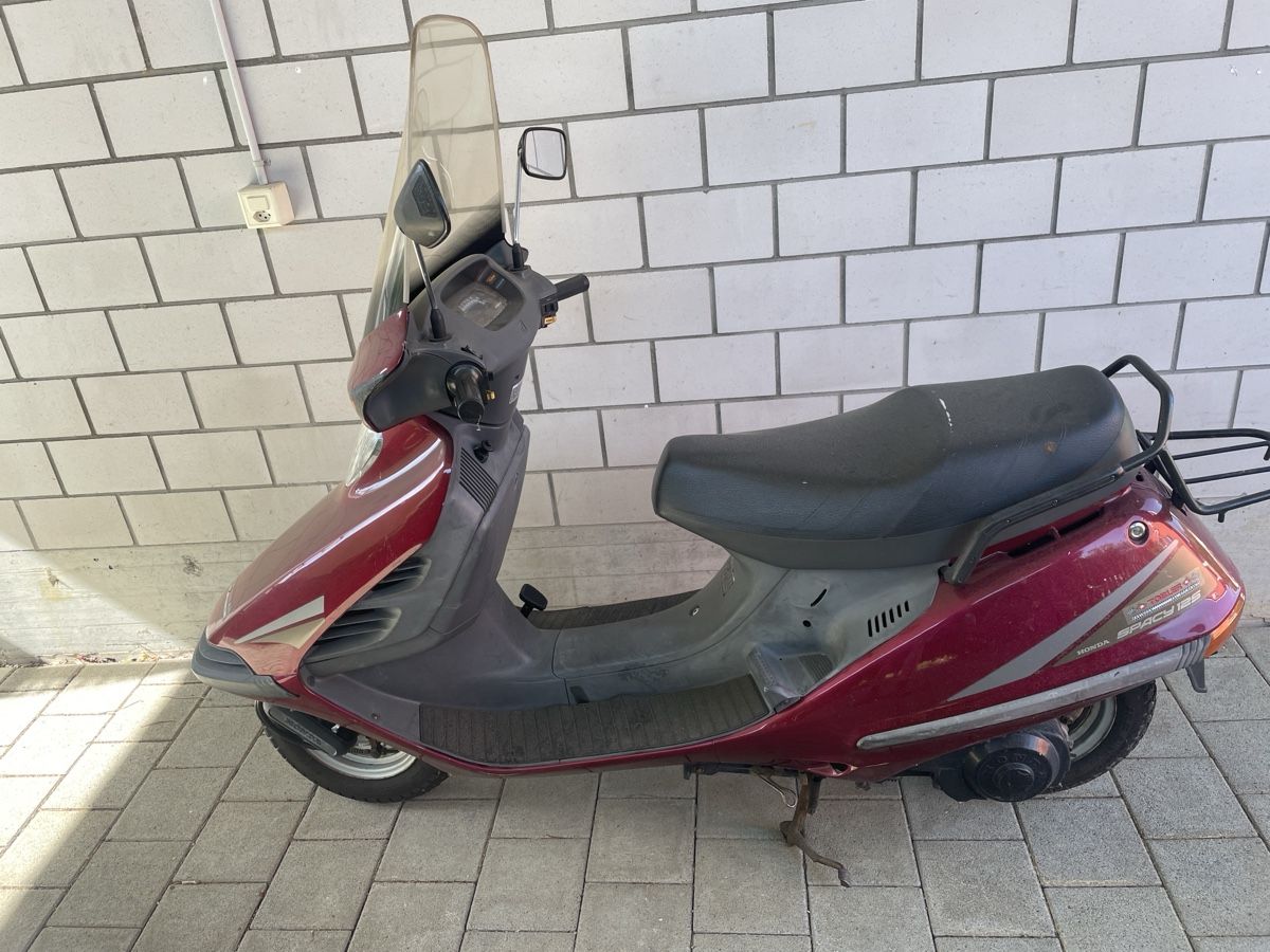 Honda Scooter: Honda Spacy 125ccm Ersatzteile  – Difettoso da Thal venduto da ATL-Fahrschulen