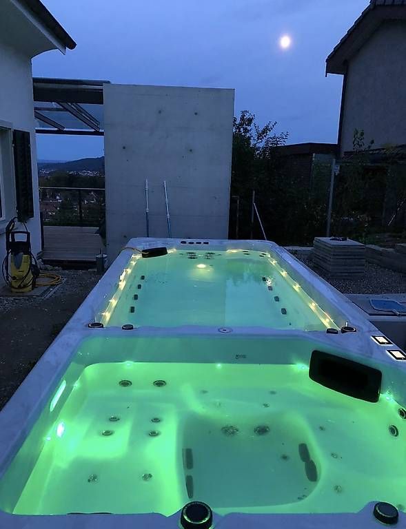 Piscine: Neuwertiger Premium-Schwimmspa 5.90 m – Usato da Niederweningen venduto da gandalf09 1
