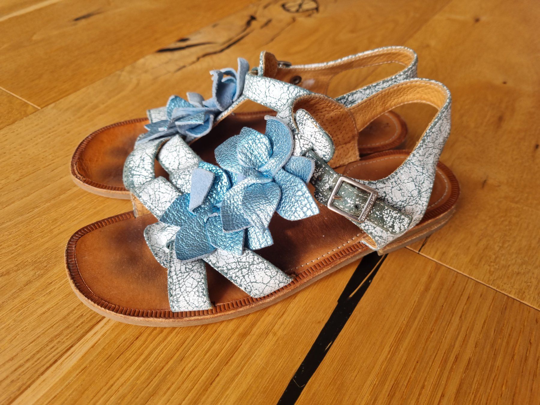 Schuhe für Mädchen: Wunderschöne Ledersandalen Gr.34 – Gebraucht aus Brütten von gupi1717 1