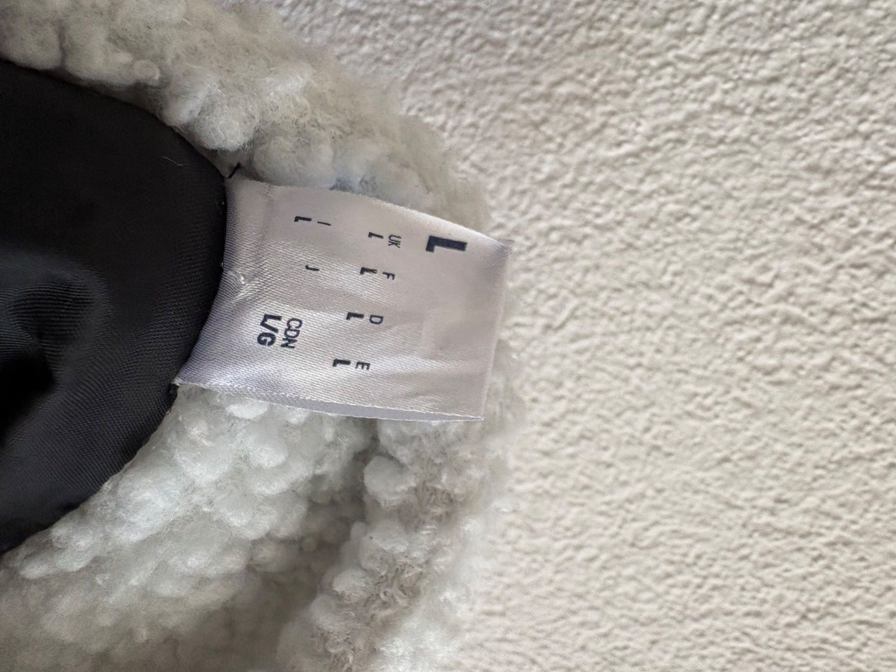 Reebok Jacken: Reebok Fleecejacke – Gebraucht aus Orpund von Stepach 2