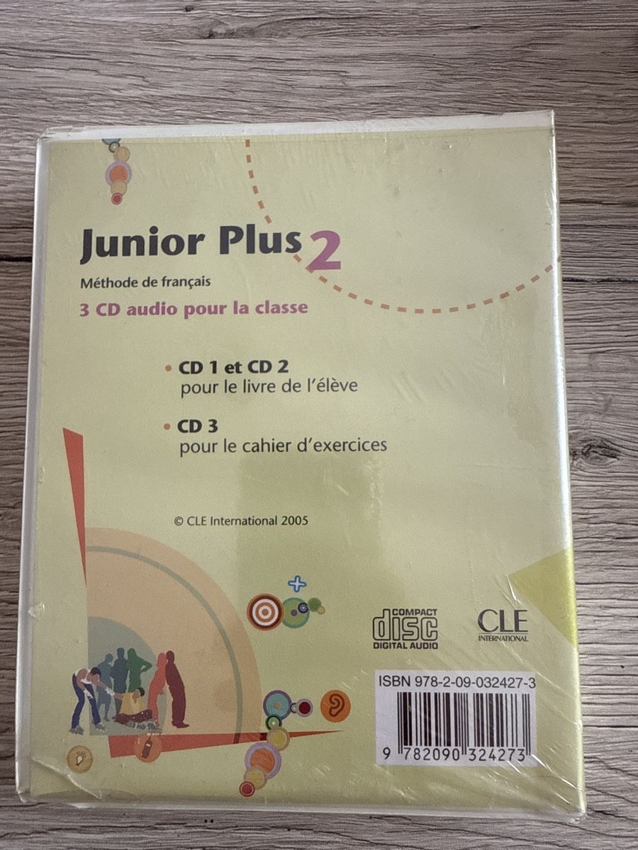 CD: Junior Plus 2 - 3CD audio pour la classe – Nuovo e nell'imballaggio originale da Genève venduto da DoualS 1