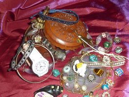 lot de bijoux avec boites en cuir