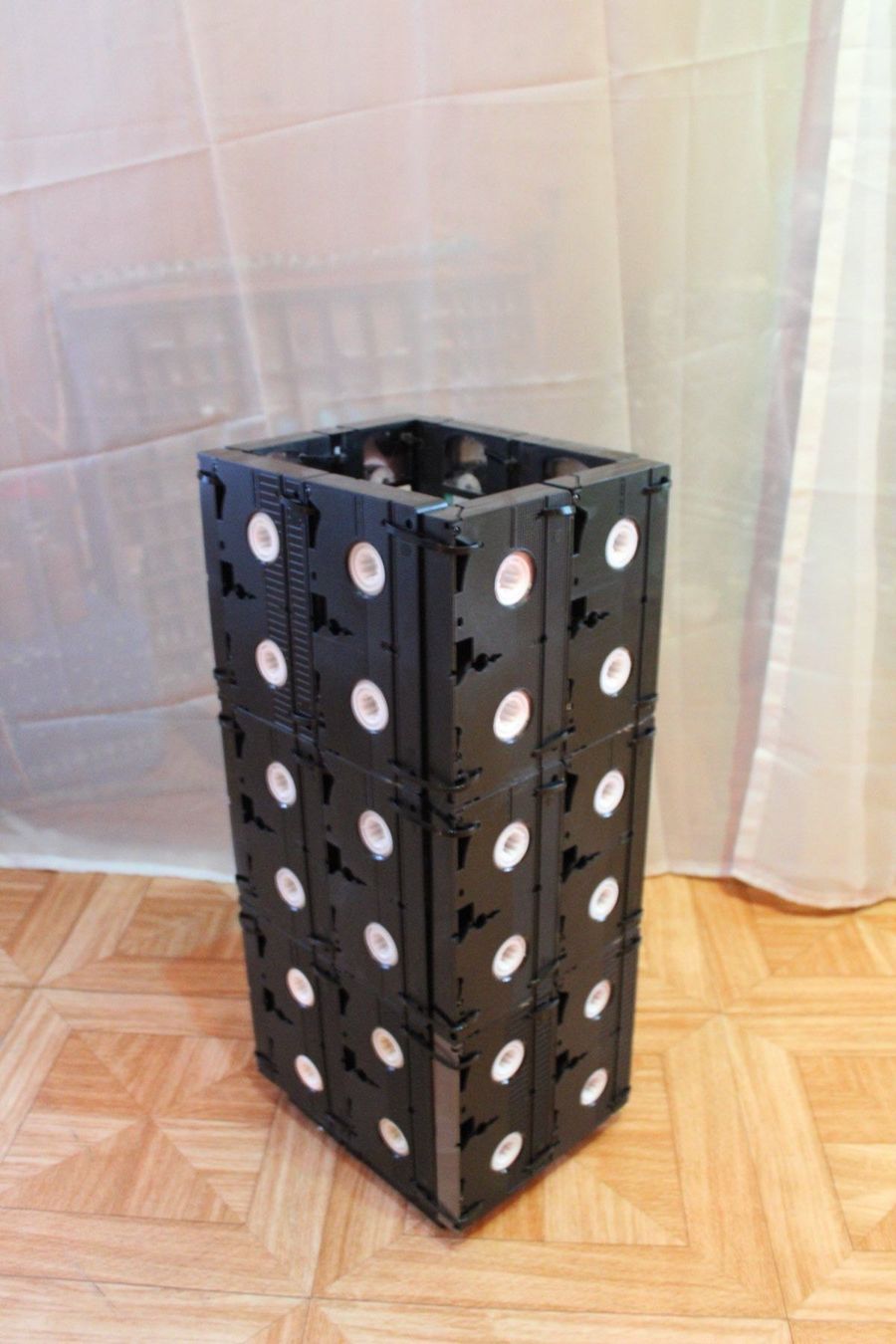 Guardaroba: Schirmständer Upcycling aus VHS – Usato da Kerns venduto da KIRSCHE06