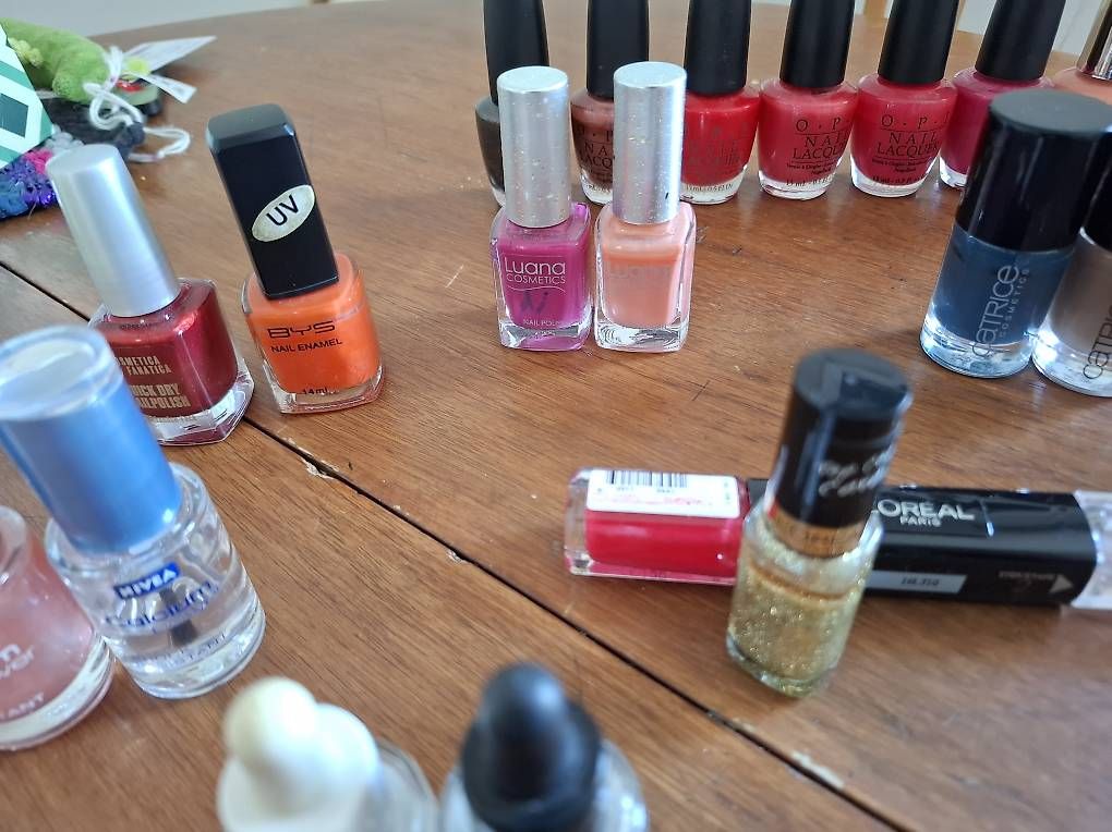 Nagellack: Nagellack diverser Marken – Gebraucht aus Zürich von nina.uehlinger 3