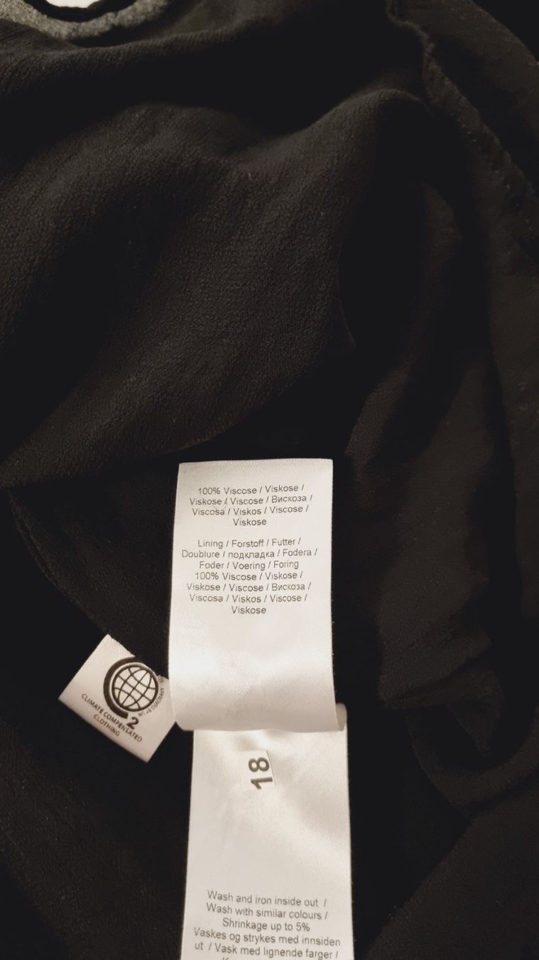 Ganni Vestiti: Wunderschönes "GANNI" Kleid Gr. 40 – Usato da Schneisingen venduto da backstore24 8