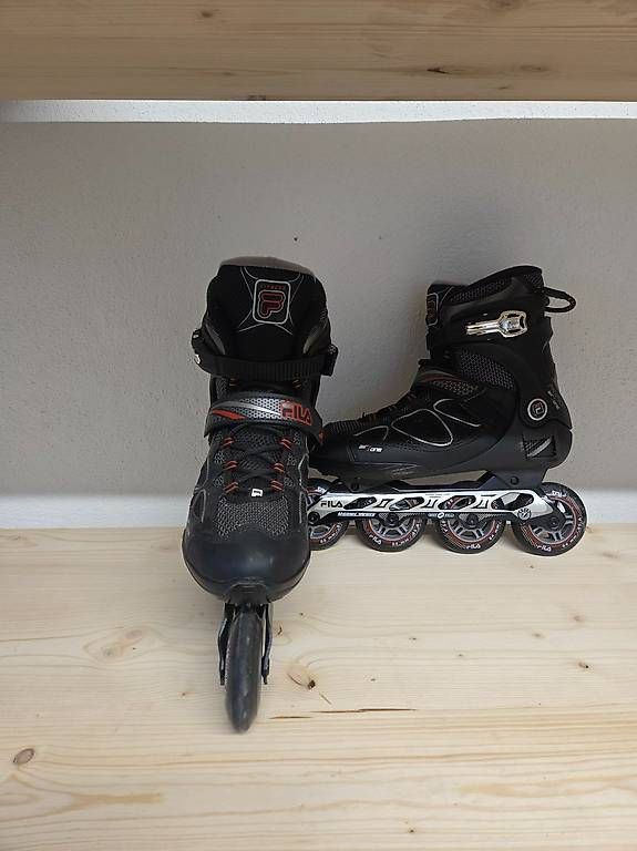 Pattini in linea & Pattini a rotelle: Rollerblades – Usato da Buochs venduto da mic_g896