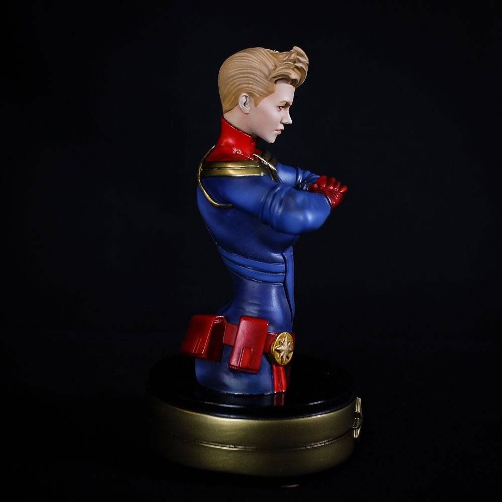 Figuren: Captain Marvel buste Captain Marvel 20 cm – Neu und originalverpackt aus St-Imier von ATTAKSHOP 7