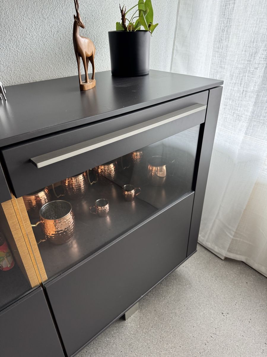 Commodes: Moderne Wohnwand mit Sideboard und Hängeschrank  Anthrazit – D'occasion à Grüsch par Fludome 2
