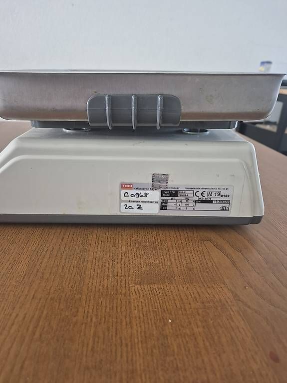 Laborzubehör: Elektronische Handels/Preisrechenwaage – Gebraucht aus Sirnach von Iultimo 1