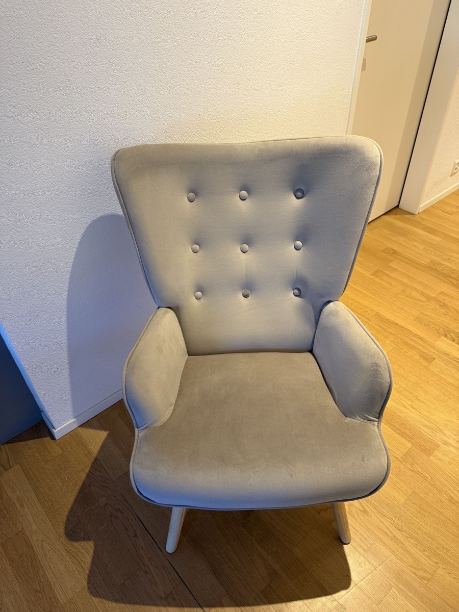 Poltrone: Sessel Samt hellgrau guter Zustand – Nuovo (secondo la descrizione) da Visp venduto da dar_97k8 1
