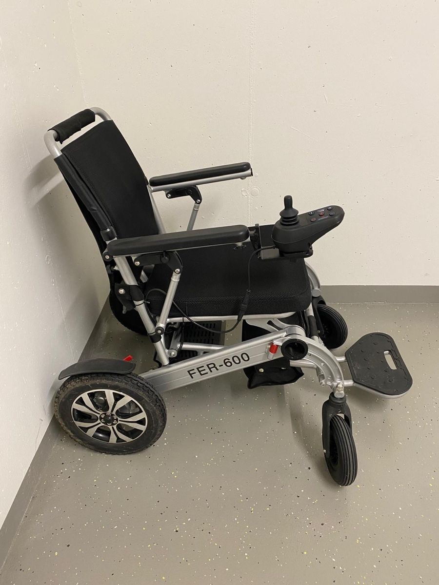Sedie a rotelle: Elektrischer Rollstuhl FER-600 – Usato da Meienberg venduto da fuchs015