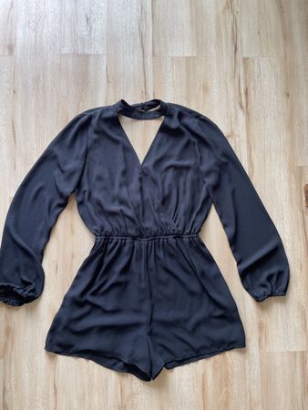 Combinaison noire Guess S - Élégante et légère comme neuve