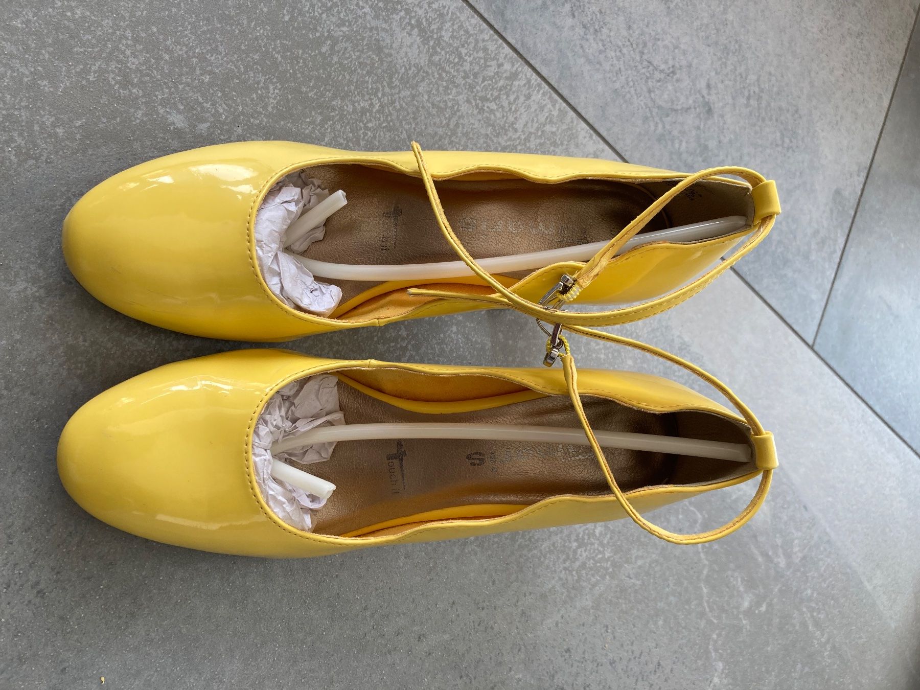 Tamaris Scarpe da donna: Escarpins à brides Tamaris – Usato da Courgenay venduto da hertzogg