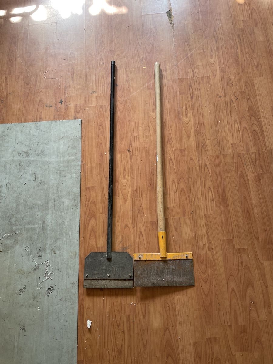 Tutti gli attrezzi: Teppichstripper Handstripper Schaber – Usato da Zürich venduto da VeraCathrein 4