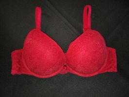 Soutien-gorge rouge passion à dentelle, taille 95C/85D