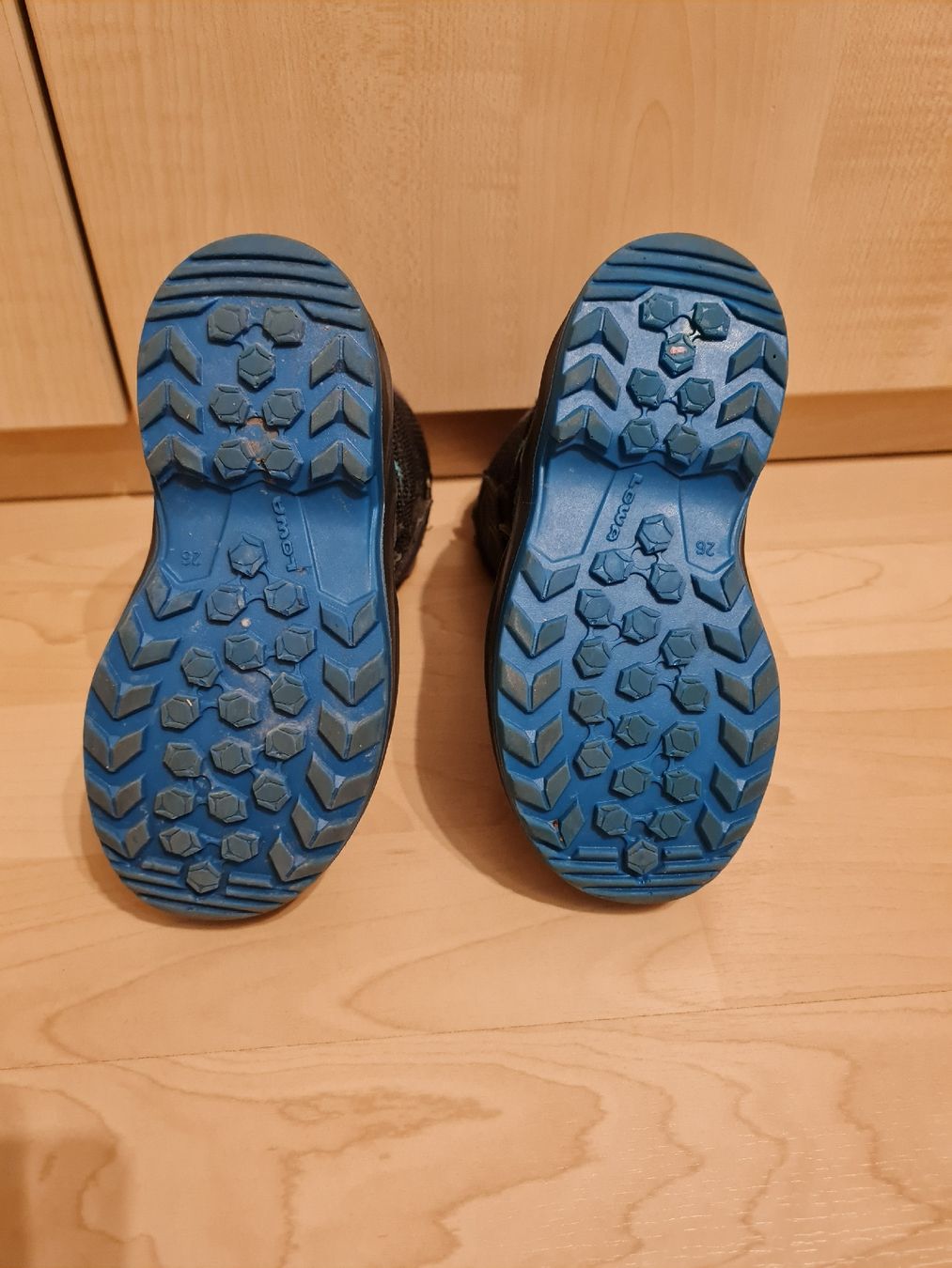 Lowa Scarpe per ragazzi: Lowa Juri gr. 26 – Nuovo (secondo la descrizione) da Wichtrach venduto da tinka080 1