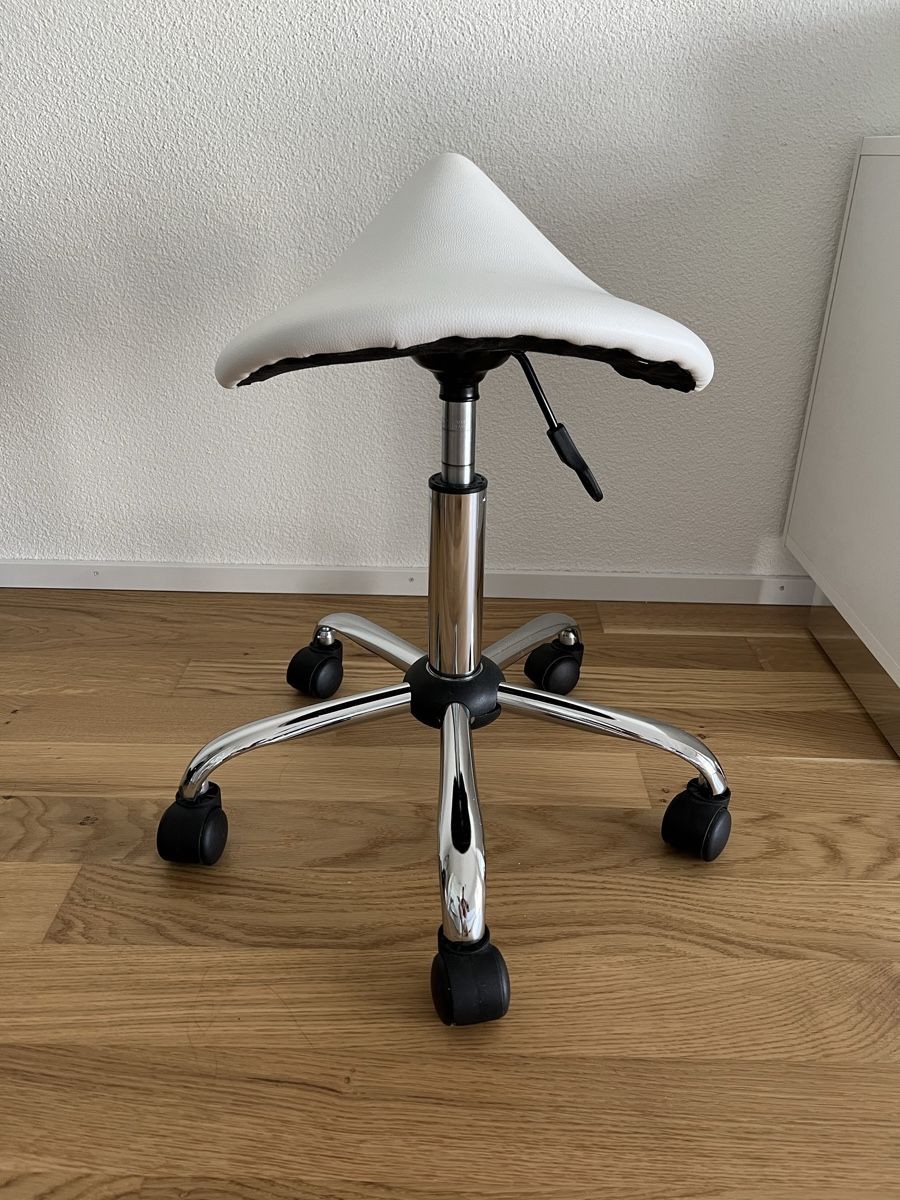 Sgabelli: ergonomischer Hocker – Usato da Niederglatt ZH venduto da sp57-NZ 2