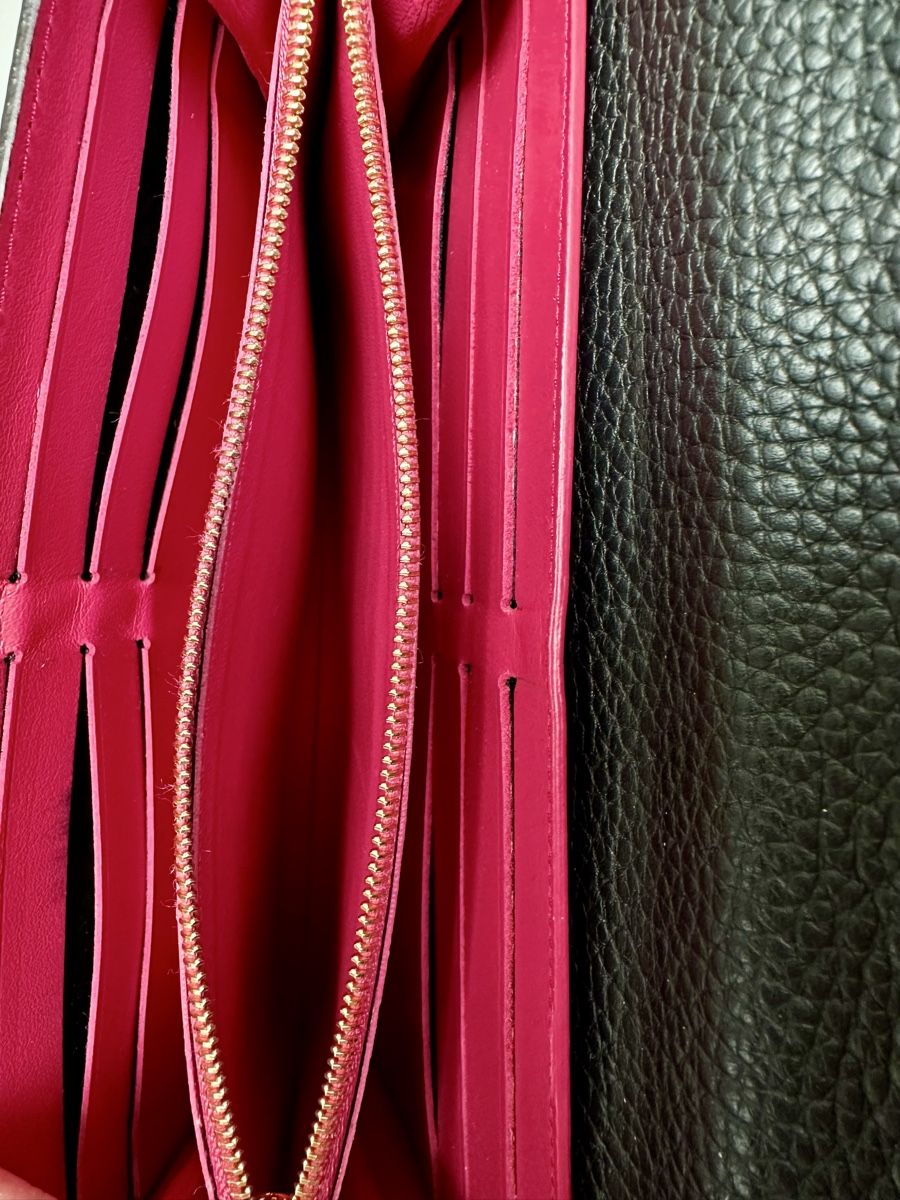 Louis Vuitton Portamonete: Louis Vuitton LV Capucines Geldbörse Schwarz – Usato da Fribourg venduto da contessa 5