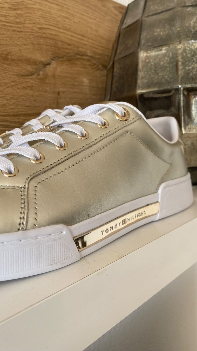 Tommy Hilfiger Scarpe da donna: Tommy Hilfiger Sneaker Grösse 37 NEU – Nuovo e nell'imballaggio originale da Brüttisellen venduto da kat_g7jv 2