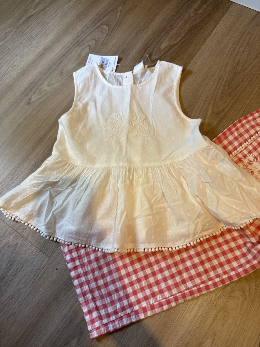Next Lotti & Set di vestiti: Red Gingham Lounge Pants with Lace Details 116 – Nuovo e nell'imballaggio originale da Oberglatt ZH venduto da Sale12 2