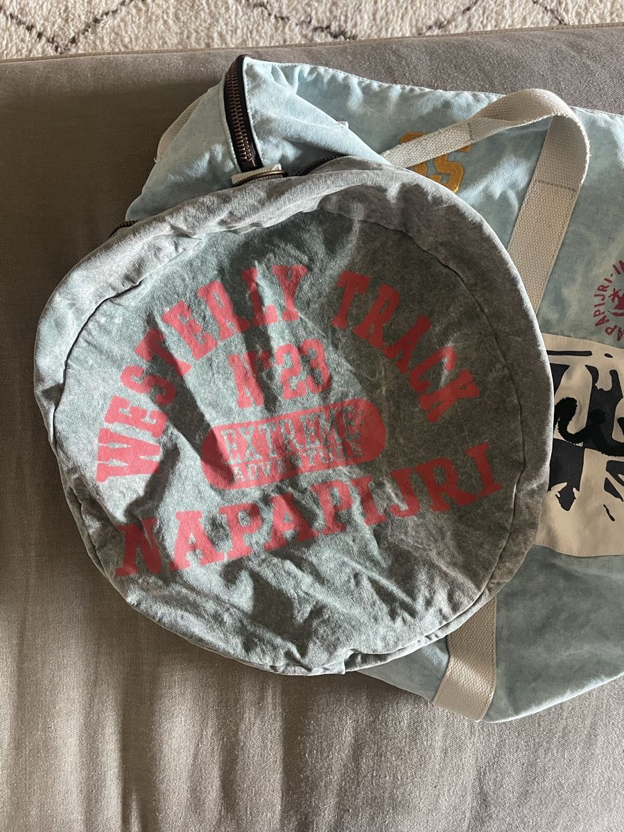 Napapijri Sacs: Reisetasche Napapijri hellblau – D'occasion à Cotterd par mickey-kiki 1