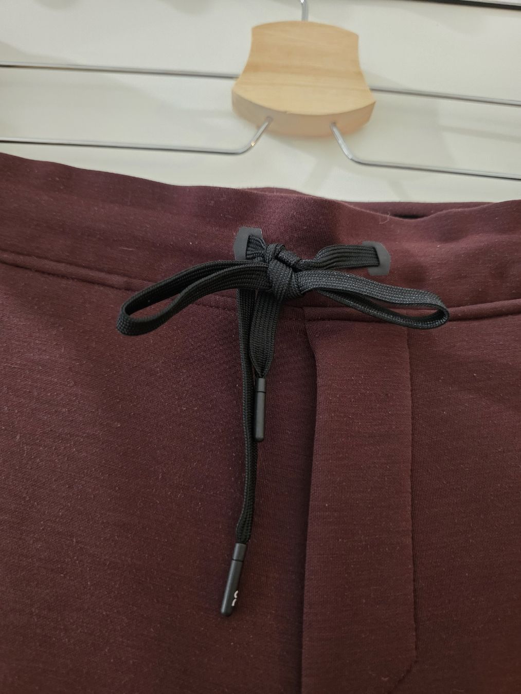 Pantaloni: ON Sweat Pants – Usato da Genève venduto da ant_5hwp 4
