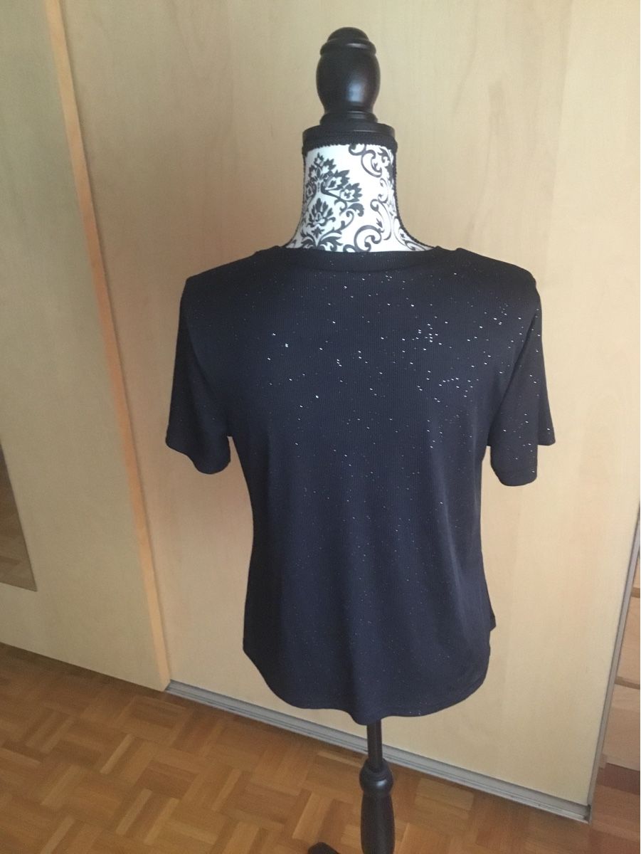 T-Shirts: Shirt mit Ausschnitt Gr XL – Neu (gemäss Beschreibung) aus Endingen von Warlock 1