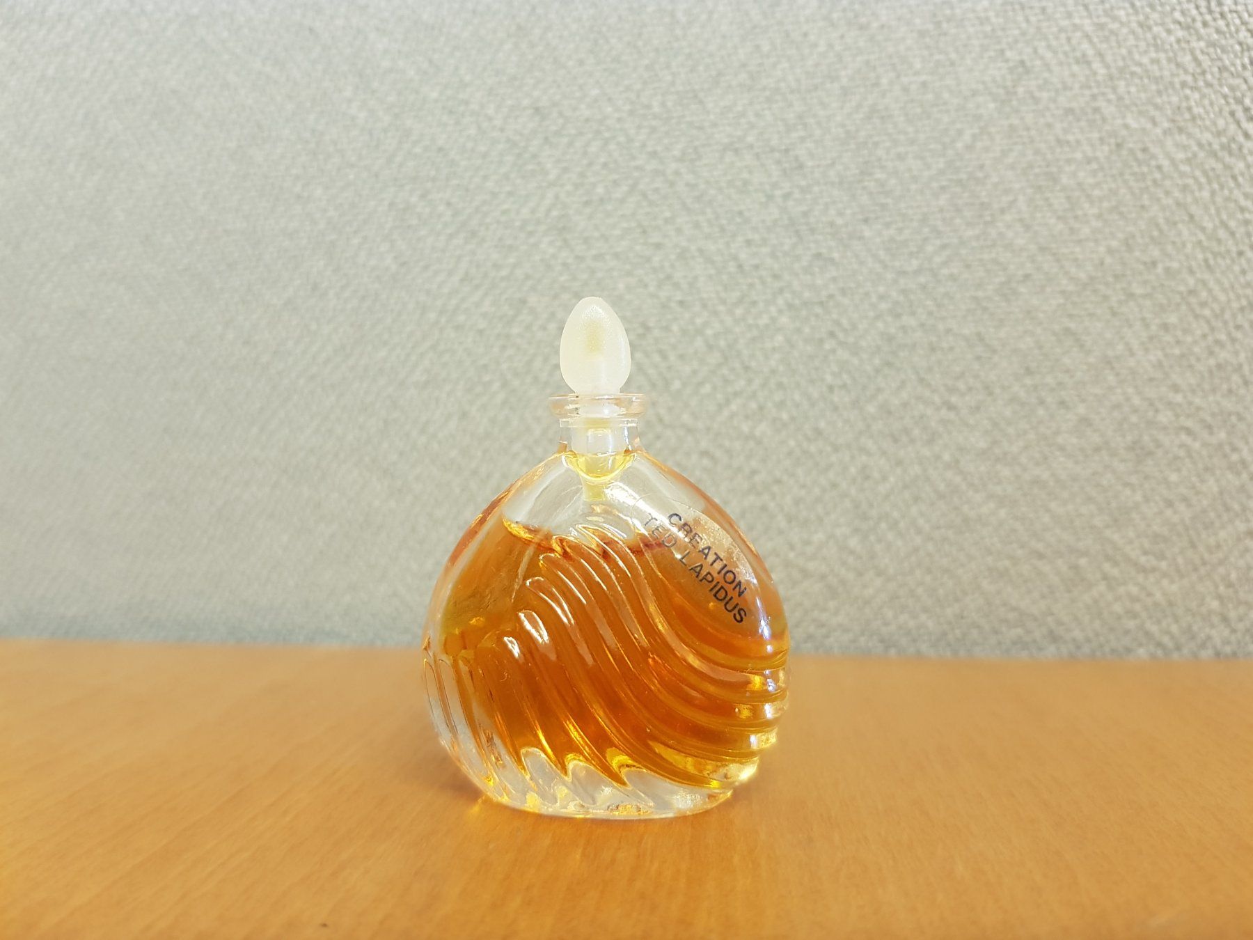 Broche Flacon De Parfum Doré TED LAPIDUS - Bijou De Collection Parfumeur