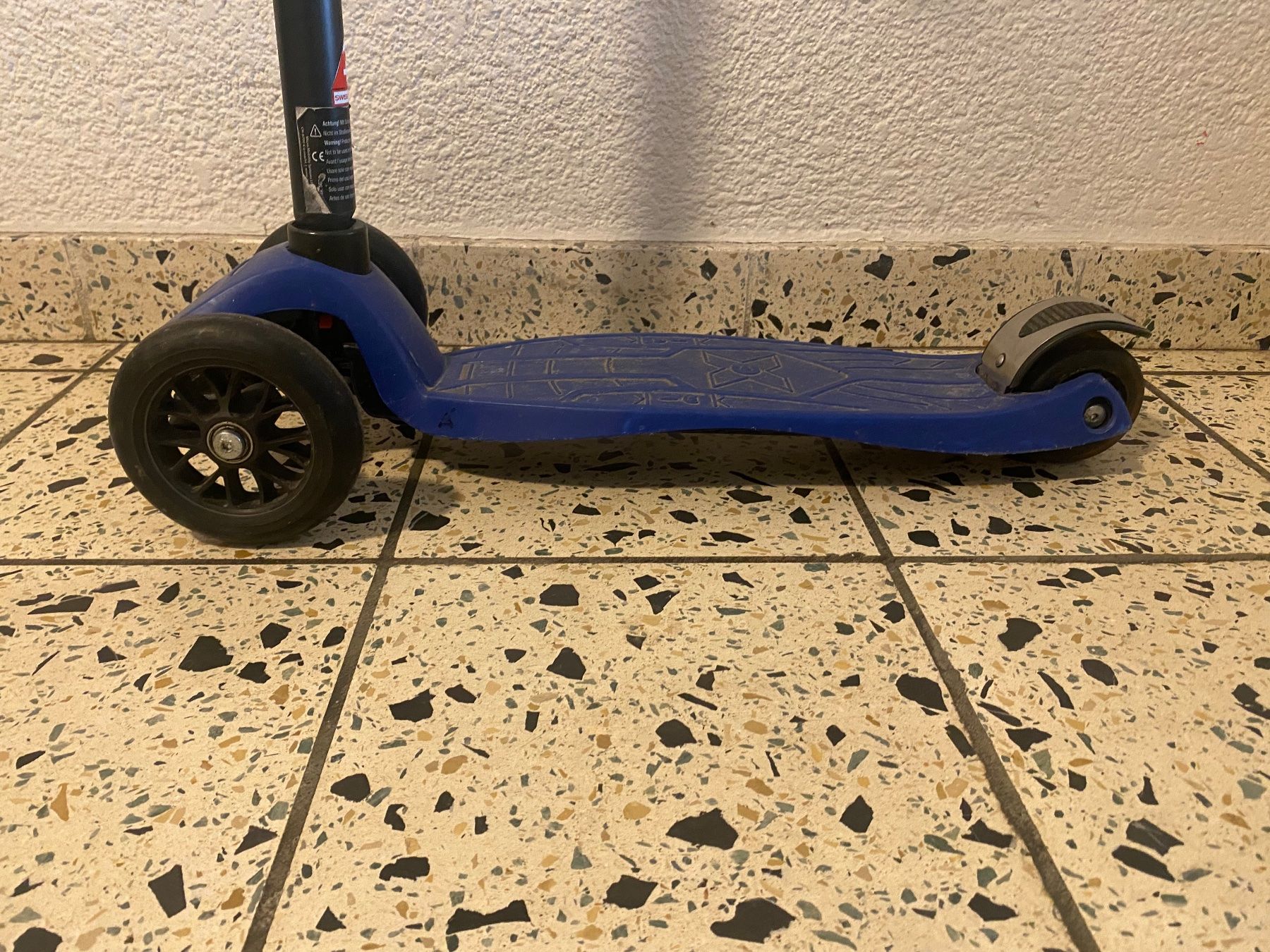 Micro Kickboard: Micro Trotti / Kickboard – Gebraucht aus Adliswil von synchrot 1
