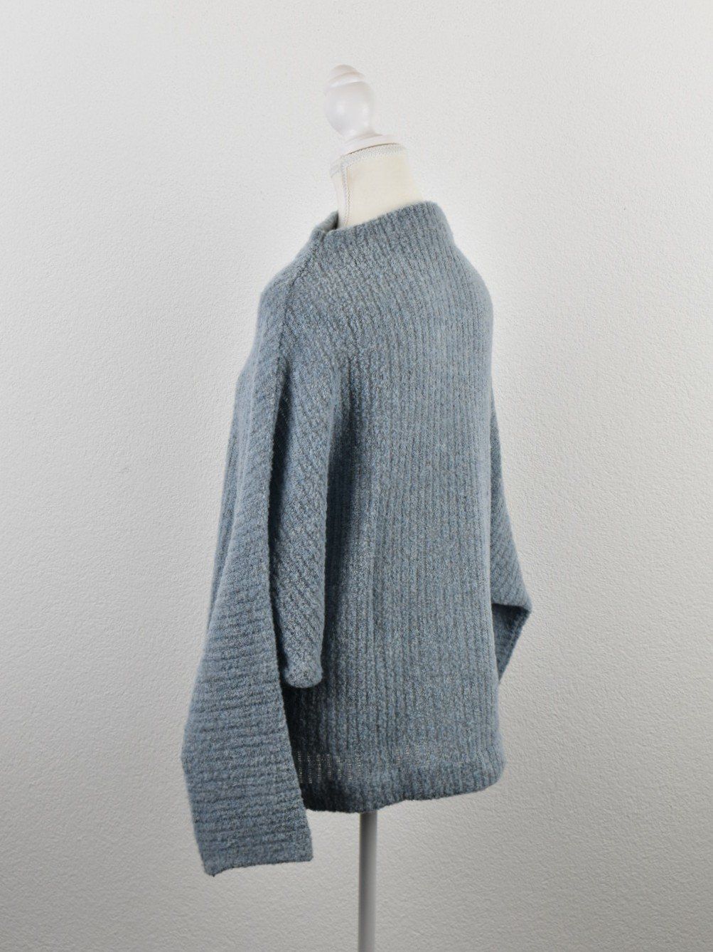 Maglioni & Felpe: GWhite Strickpullover, Gr.42/44 (46), blau, oversized – Usato da Nürensdorf venduto da 2ND_STORY 1