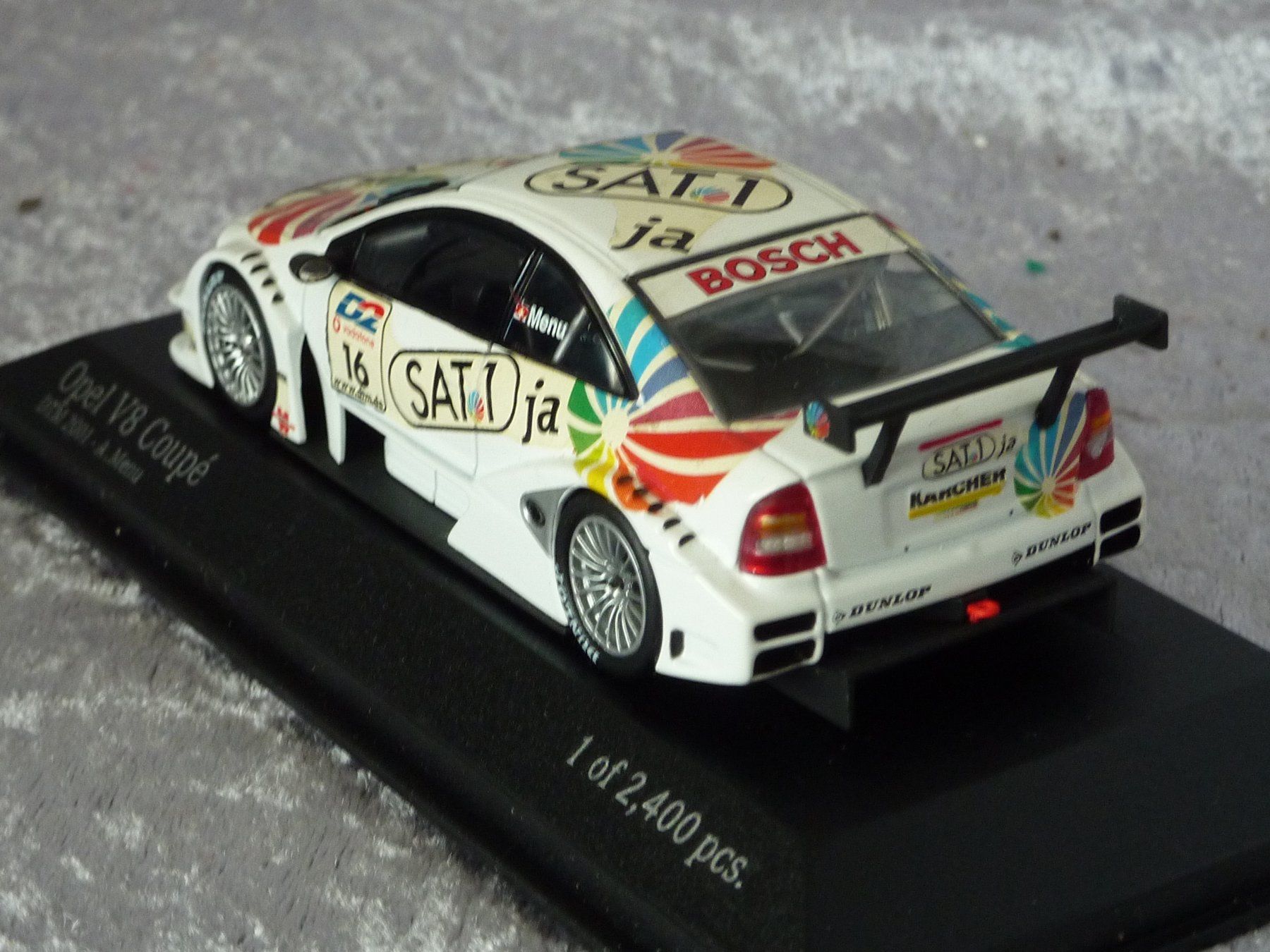 Minichamps Modellini d'auto: Opel V8 Coupe # 16 DTM 2001  1:43 – Nuovo e nell'imballaggio originale da Dürrenäsch venduto da modellautos4you 3
