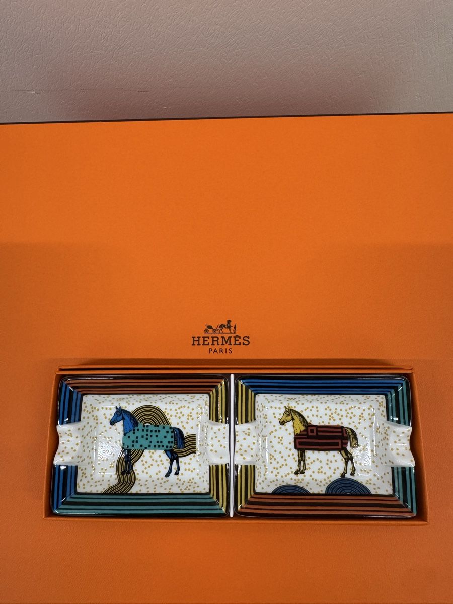 Hermès Portacenere: New Hermès Mini Ashtray Set – Nuovo (secondo la descrizione) da Fully venduto da Fashion_Mania